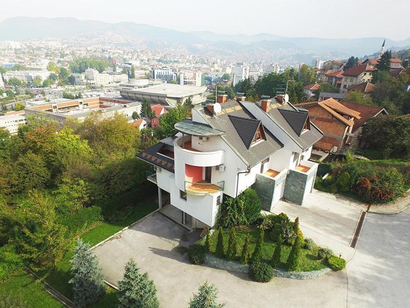 Villa Skenderija West By Poppy Σαράγεβο Εξωτερικό φωτογραφία